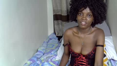 Snapshot of norah_pure chatting on December 17, 2:55 am norah_pure online show from December 17, 2:55 am