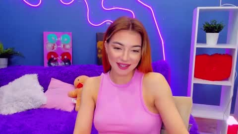 Snapshot of norasun chatting on March 12, 7:06 pm NoraSun online show from March 12, 7:06 pm