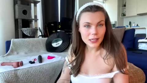 Snapshot of nordicbelle chatting on May 28, 2:14 pm Nordic Belle online show from May 28, 2:14 pm
