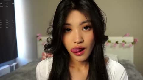 Snapshot of noreenbeckey chatting on September 12, 7:41 am Nore online show from September 12, 7:41 am