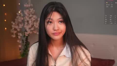 Snapshot of noreenbeckey chatting on December 18, 8:20 am Nore online show from December 18, 8:20 am