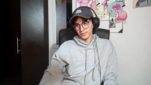 Snapshot of norehg__ chatting on September 20, 8:26 am Norehg online show from September 20, 8:26 am