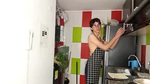 Snapshot of norehg__ chatting on September 25, 8:29 am Norehg online show from September 25, 8:29 am