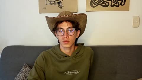 Snapshot of norehg__ chatting on October 7, 9:01 pm Norehg online show from October 7, 9:01 pm