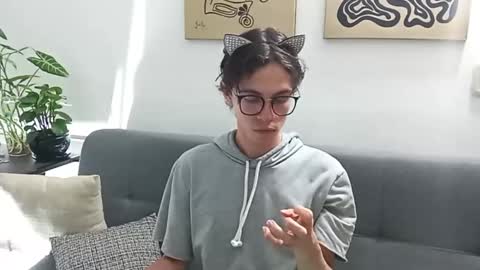 Snapshot of norehg__ chatting on October 14, 8:15 am Norehg online show from October 14, 8:15 am