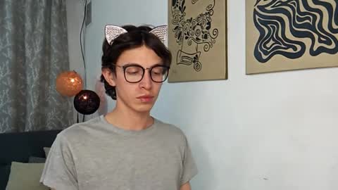 Snapshot of norehg__ chatting on October 19, 12:22 am Norehg online show from October 19, 12:22 am