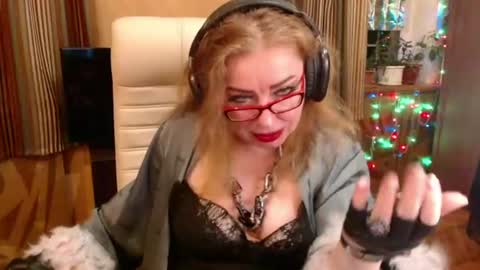 miss Tress online show from July 27, 8:49 pm
