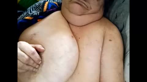 Snapshot of normajeen77777 chatting on April 4, 7:55 pm normajeen77777 online show from April 4, 7:55 pm