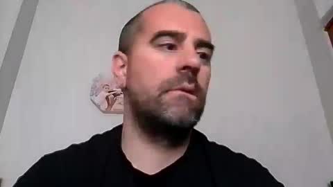 Snapshot of normalito42 chatting on March 7, 4:00 pm NORMALITO online show from March 7, 4:00 pm