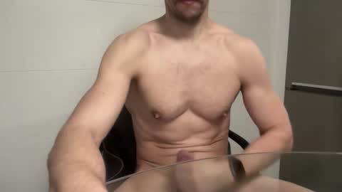 Snapshot of north_guy799643 chatting on February 9, 4:00 pm north_guy799643 online show from February 9, 4:00 pm