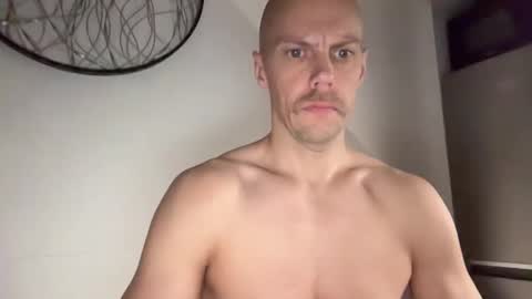 north_guy799643 online show from March 22, 3:21 am