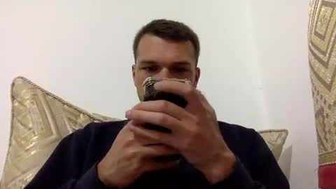 Justin online show from March 10, 1:01 am