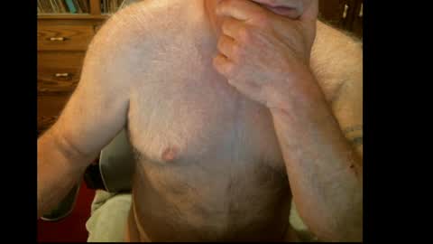 Snapshot of northcountryguy762 chatting on May 7, 12:27 am northcountryguy762 online show from May 7, 12:27 am