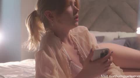 Snapshot of northern_gracia chatting on September 16, 8:37 am Gracia 150 online show from September 16, 8:37 am