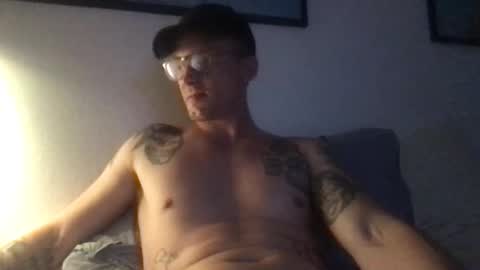 Snapshot of northernv1k1ng chatting on December 19, 3:02 am northernv1k1ng online show from December 19, 3:02 am