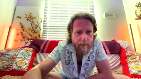 A Notorious Homosexual online show from June 7, 9:18 pm