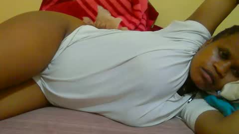 Snapshot of notoy1 chatting on April 11, 7:51 pm notoy1 online show from April 11, 7:51 pm
