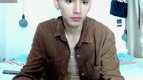 Snapshot of nova740338 chatting on February 18, 6:26 pm Nova online show from February 18, 6:26 pm