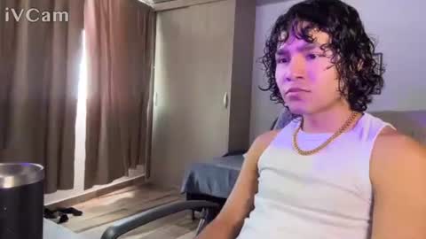 Snapshot of nova740338 chatting on November 17, 6:14 pm Nova online show from November 17, 6:14 pm