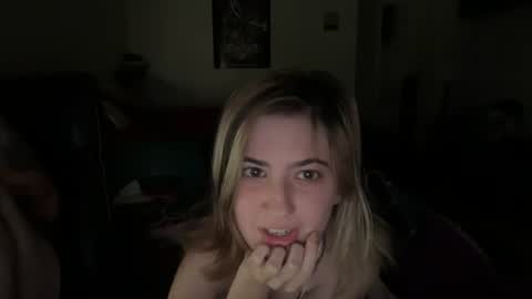 Snapshot of nova_moon_ chatting on June 15, 2:36 am Nova online show from June 15, 2:36 am