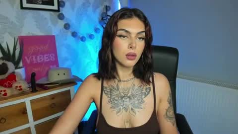 Snapshot of nova_sin chatting on June 18, 6:46 am Nova online show from June 18, 6:46 am