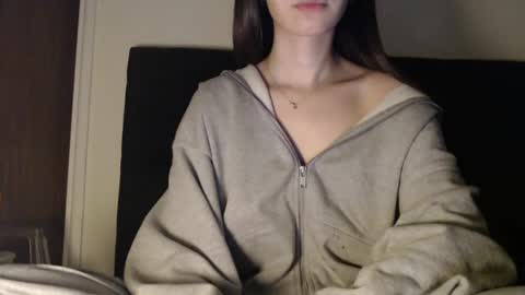 Olivia online show from December 17, 11:05 pm