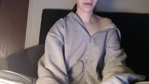 Olivia online show from January 15, 4:04 am