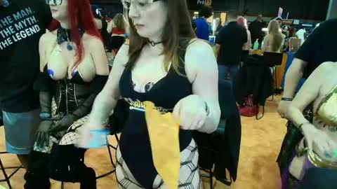 Nova Harper online show from April 10, 10:25 pm