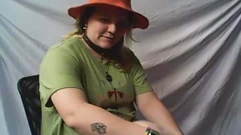 Snapshot of novamay96 chatting on August 5, 2:03 am novamay96 online show from August 5, 2:03 am