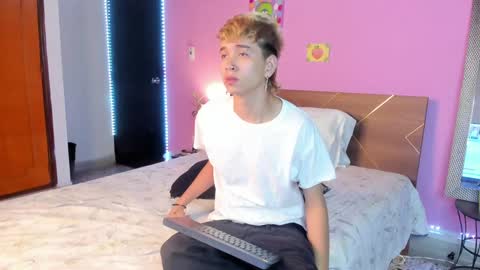 NovayBrian online show from February 6, 4:42 am