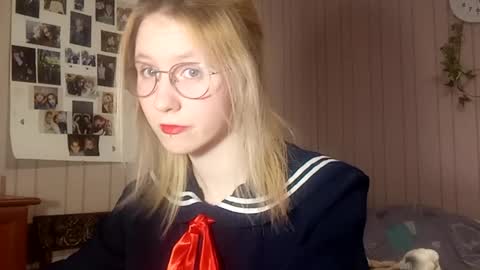 Snapshot of novellahartig chatting on February 12, 2:12 pm Sari It is my first day online show from February 12, 2:12 pm