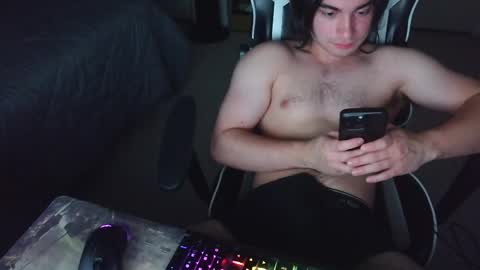 nsfwlogan50 online show from April 25, 4:37 am