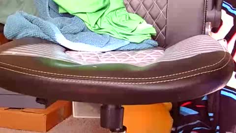 Snapshot of ntl11 chatting on October 19, 5:57 pm ntl11 online show from October 19, 5:57 pm