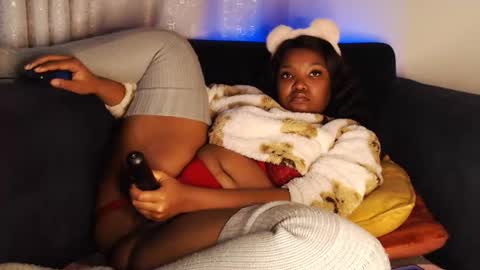 nudeberries515 online show from April 30, 3:13 am