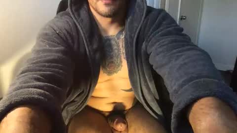 nudenewbie2345 online show from April 29, 9:10 pm