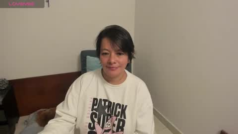 nuit_rose online show from January 24, 2:39 am