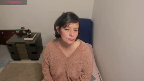 nuit_rose online show from October 1, 2:28 am