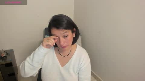 nuit_rose online show from March 3, 2:50 am