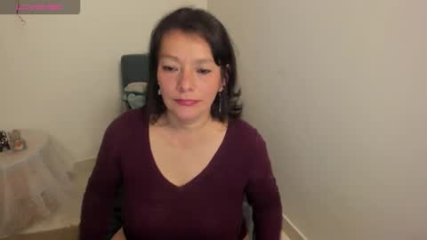 nuit_rose online show from March 18, 2:26 am