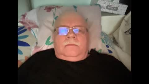 nukiss online show from January 1, 12:55 pm