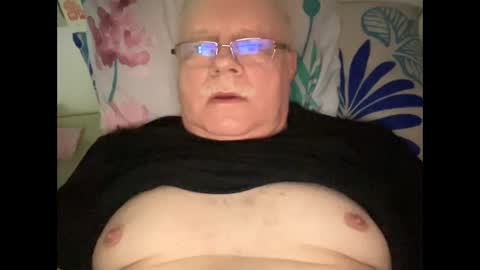 Snapshot of nukiss chatting on January 7, 1:14 pm nukiss online show from January 7, 1:14 pm