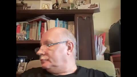 nukiss online show from January 21, 10:30 am