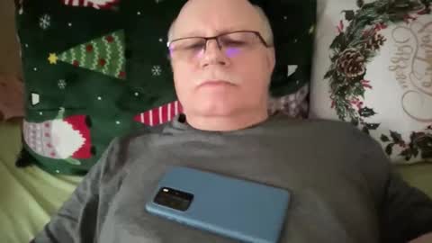 nukiss online show from February 6, 9:23 am