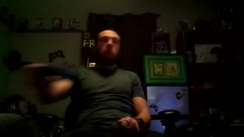 Snapshot of number1dad_ chatting on January 19, 7:15 am Awwwww Hey Sweetie Pies. Welcome To The Sweetie Pie Lounge. Enjoy The Dad-Cast. SweetCorny Fun-loving Dad Talk. online show from January 19, 7:15 am