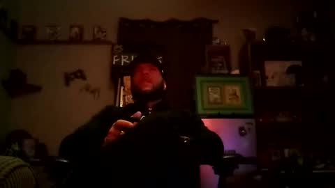 Snapshot of number1dad_ chatting on January 24, 4:59 am Awwwww Hey Sweetie Pies. Welcome To The Sweetie Pie Lounge. Enjoy The Dad-Cast. SweetCorny Fun-loving Dad Talk. online show from January 24, 4:59 am