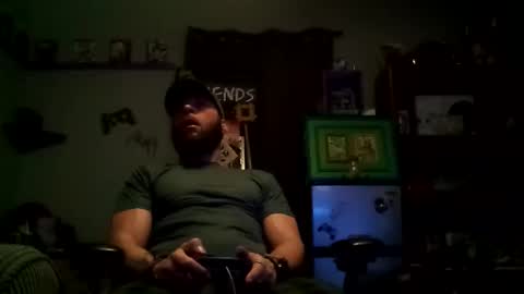 Snapshot of number1dad_ chatting on January 30, 5:52 am Awwwww Hey Sweetie Pies. Welcome To The Sweetie Pie Lounge. Enjoy The Dad-Cast. SweetCorny Fun-loving Dad Talk. online show from January 30, 5:52 am