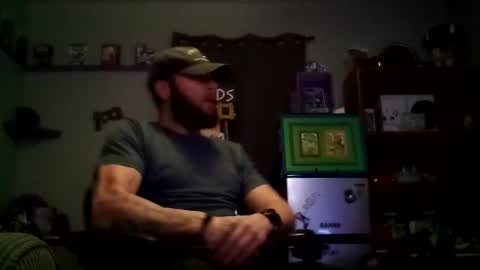 Snapshot of number1dad_ chatting on February 13, 6:30 am Awwwww Hey Sweetie Pies. Welcome To The Sweetie Pie Lounge. Enjoy The Dad-Cast. SweetCorny Fun-loving Dad Talk. online show from February 13, 6:30 am
