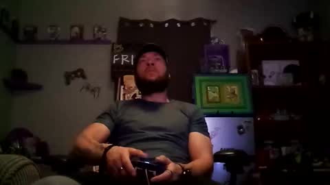 Snapshot of number1dad_ chatting on February 15, 7:28 pm Awwwww Hey Sweetie Pies. Welcome To The Sweetie Pie Lounge. Enjoy The Dad-Cast. SweetCorny Fun-loving Dad Talk. online show from February 15, 7:28 pm