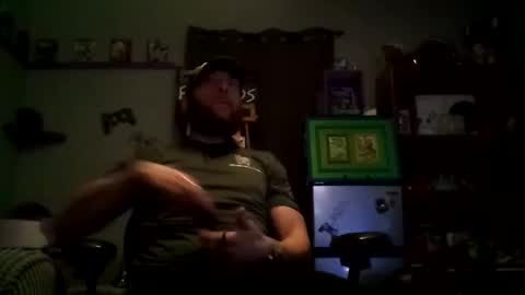 Snapshot of number1dad_ chatting on February 17, 11:20 pm Awwwww Hey Sweetie Pies. Welcome To The Sweetie Pie Lounge. Enjoy The Dad-Cast. SweetCorny Fun-loving Dad Talk. online show from February 17, 11:20 pm