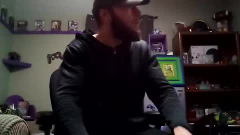 Snapshot of number1dad_ chatting on February 19, 3:28 am Awwwww Hey Sweetie Pies. Welcome To The Sweetie Pie Lounge. Enjoy The Dad-Cast. SweetCorny Fun-loving Dad Talk. online show from February 19, 3:28 am